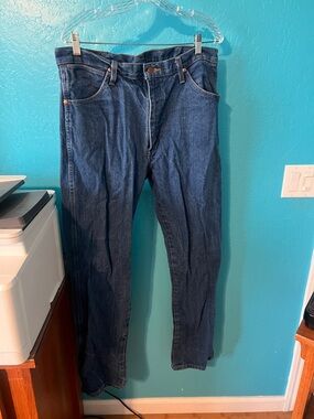 Wrangler Men's Straight-Leg Indigo Denim Jeans